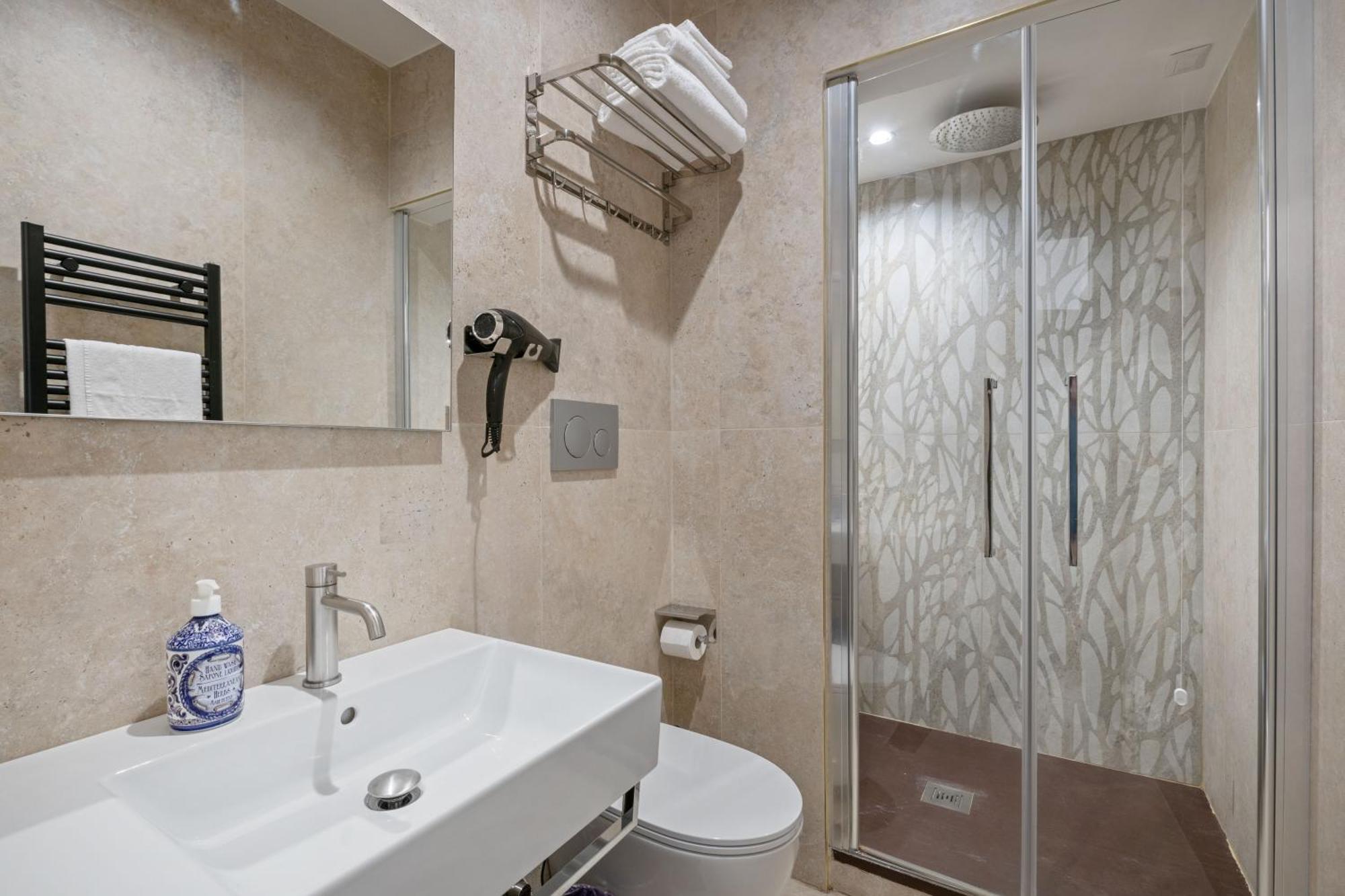 Joyful 148 Luxury Guest House Powered By Joyful Termini Boutique Guest House Róma Kültér fotó